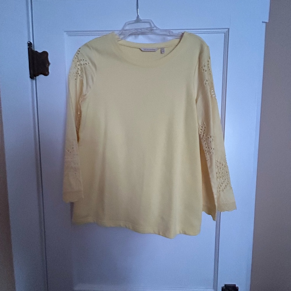 Soft Surroundings yellow top with eyelet sleeves XS